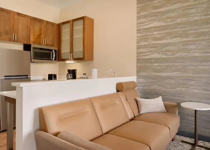 By Marriott Phoenix Chandler/south Hotel 3*