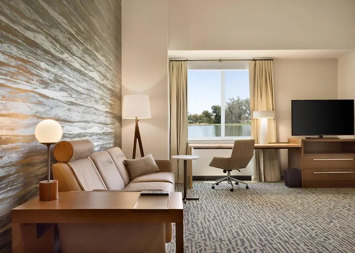 Hotel By Marriott Phoenix Chandler/south Chandler
