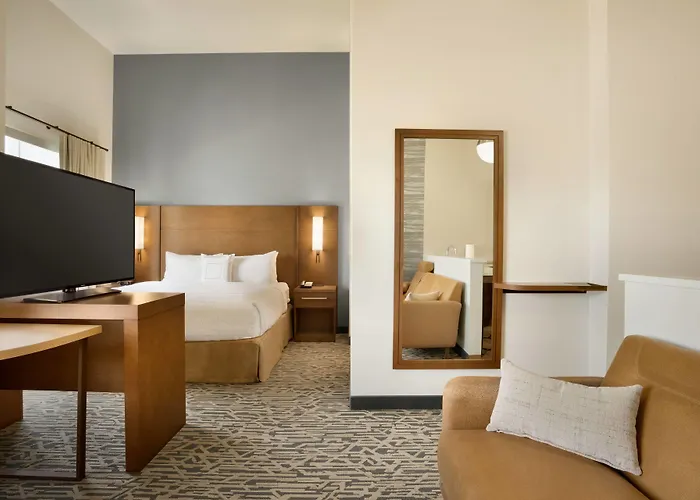 By Marriott Phoenix Chandler/south Hotel 3*
