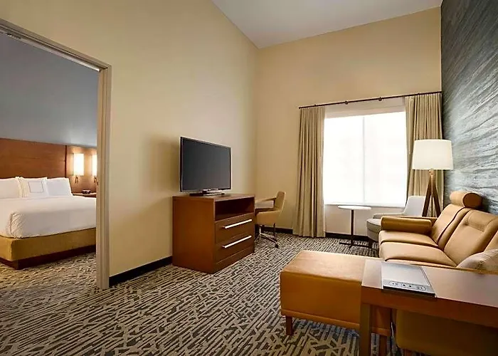 By Marriott Phoenix Chandler/south Hotel 3*