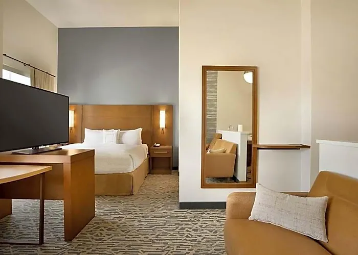 Hotel By Marriott Phoenix Chandler/south 3*